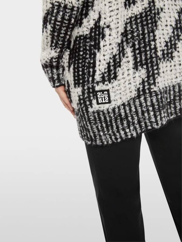 Marc Cain Chickcheck-Cardigan Knitted In Germany