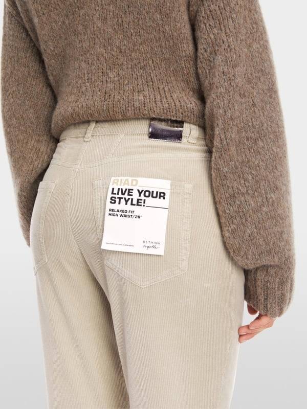 Marc Cain Cordhose Mit Relaxed Fit - Modell RIAD