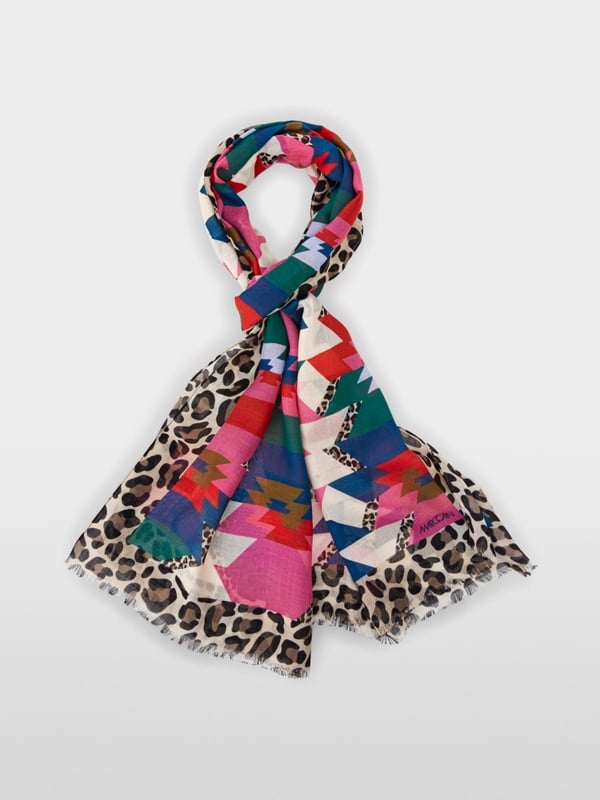 Marc Cain Duftiger Schal mit Ethno-Dessin