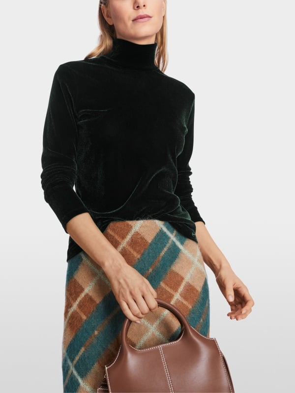 Marc Cain Figurnahes T-Shirt Mit Rollkragen