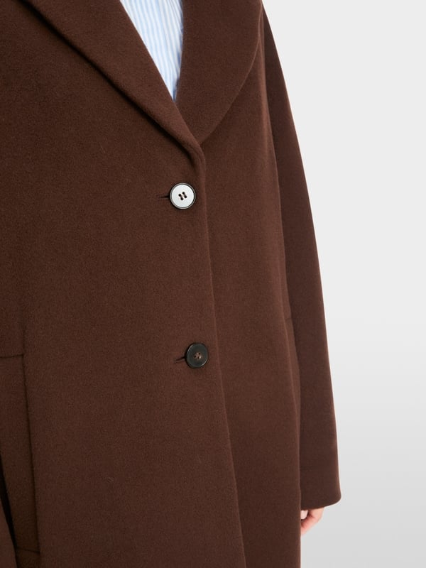 Marc Cain Flauschiger Mantel Mit Kimono-Ärmel