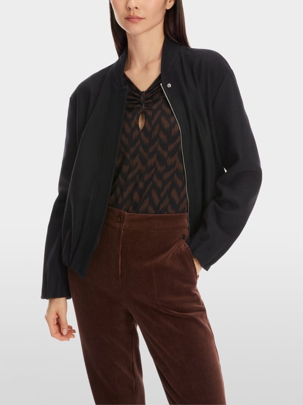 Marc Cain Jacke Aus 100 % Wolle Knitted In Germany