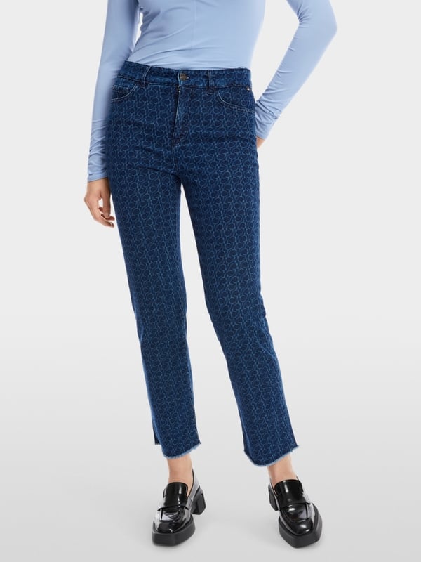 Marc Cain Jeans Modell FÉS "Rethink Together"