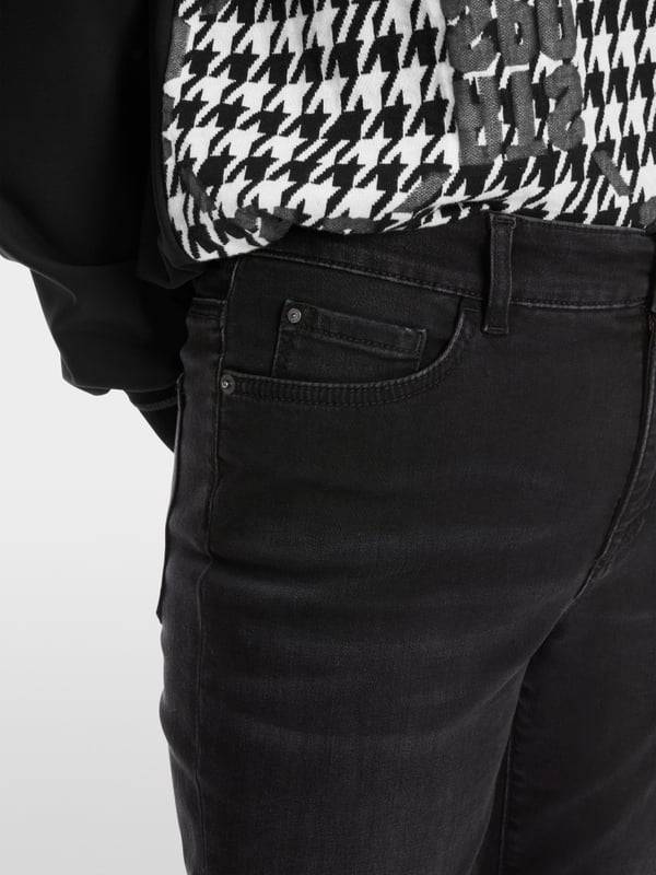 Marc Cain Jeans Modell SILEA "Rethink Together"