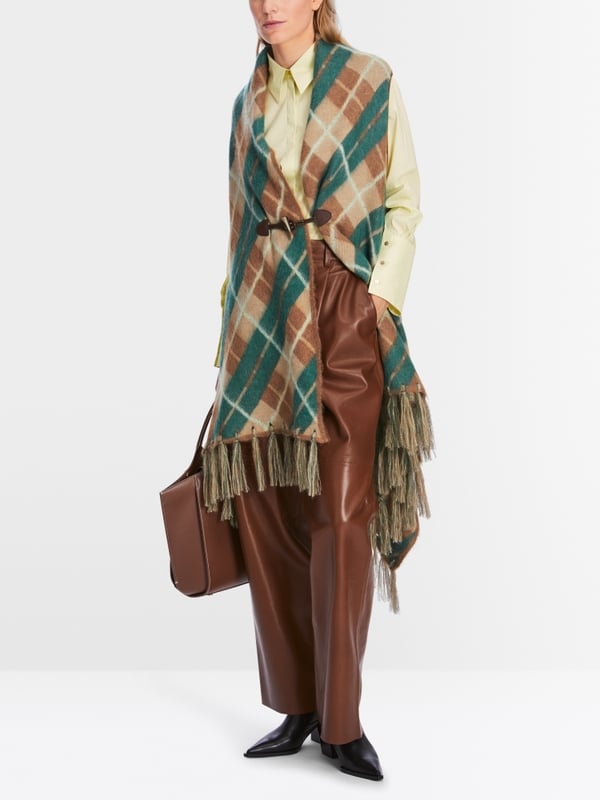 Marc Cain Karo-Cape Knitted in Germany