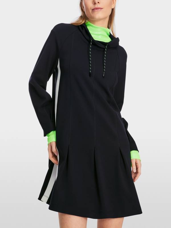 Marc Cain Kurzes Kleid Mit Kellerfalten