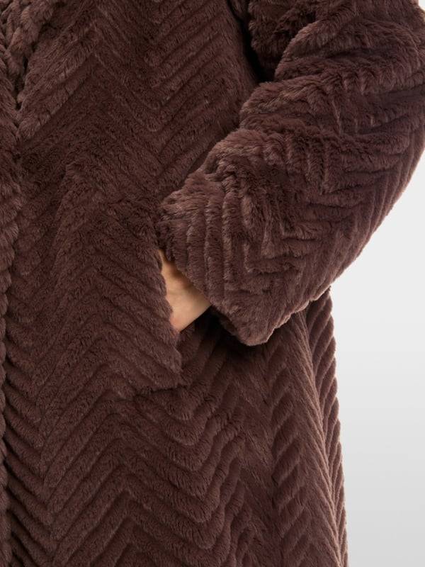 Marc Cain Mantel Aus Fun Fur In Fischgrat