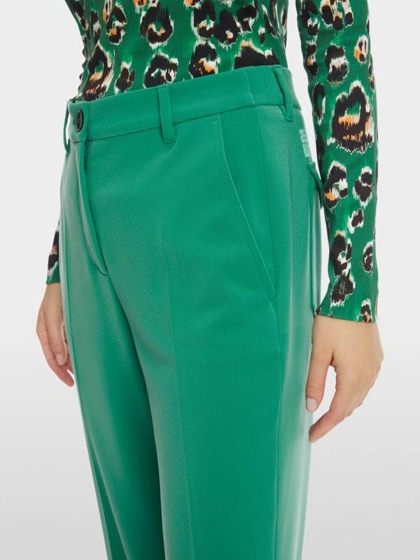 Marc Cain Modell FAID Mit Extra Langem Bein