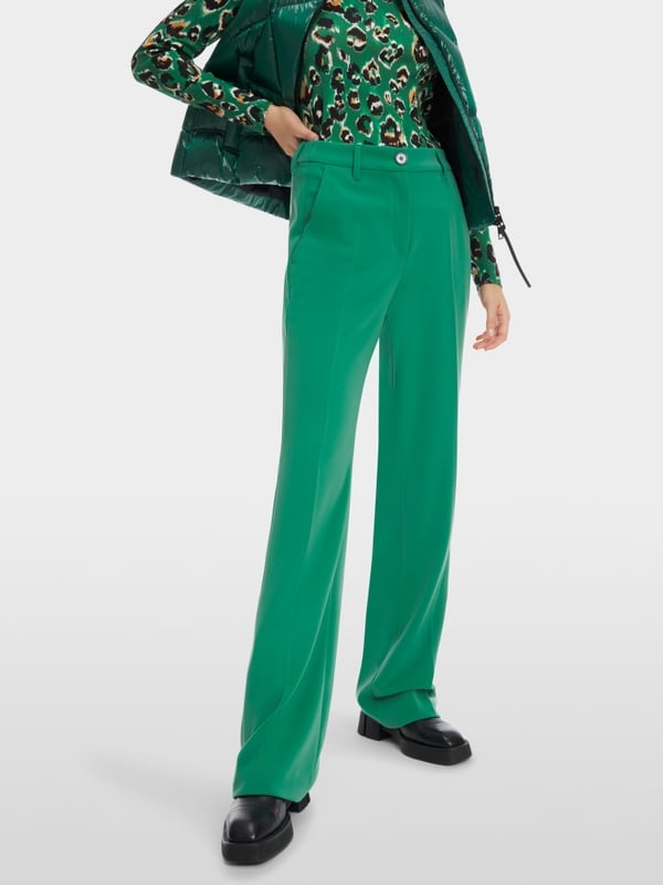 Marc Cain Modell FAID Mit Extra Langem Bein