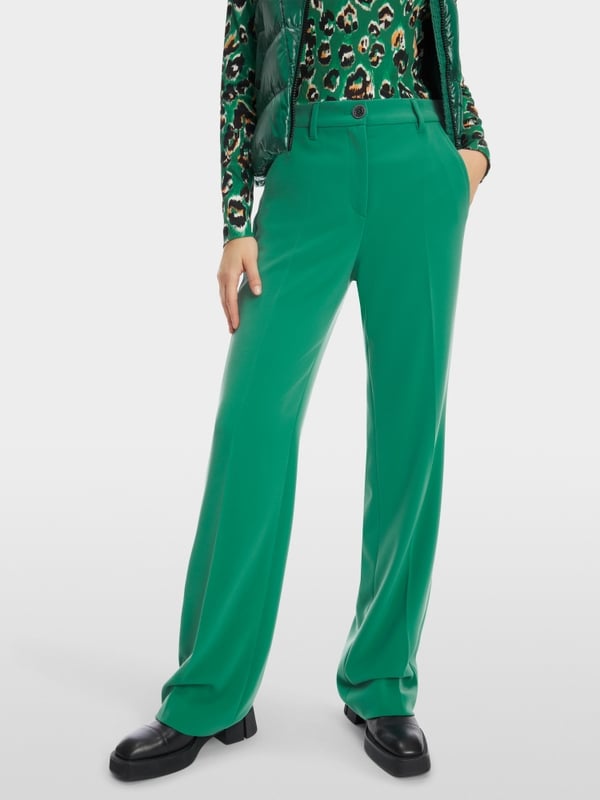 Marc Cain Modell FAID Mit Extra Langem Bein