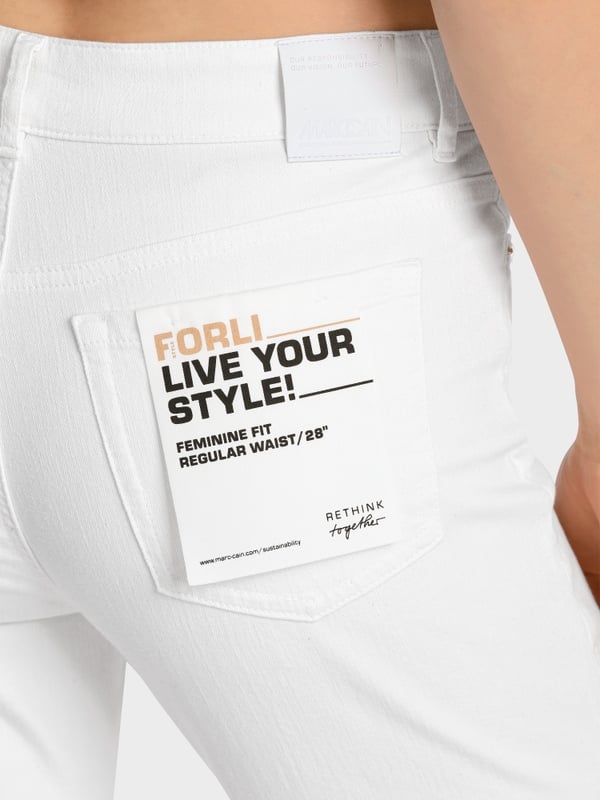 Marc Cain Modell FORLI – Jeans “Rethink Together”
