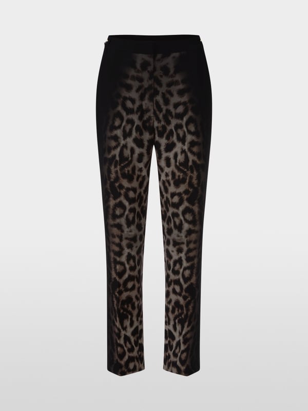 Marc Cain Modell FUZHOU Im Leo-Dessin