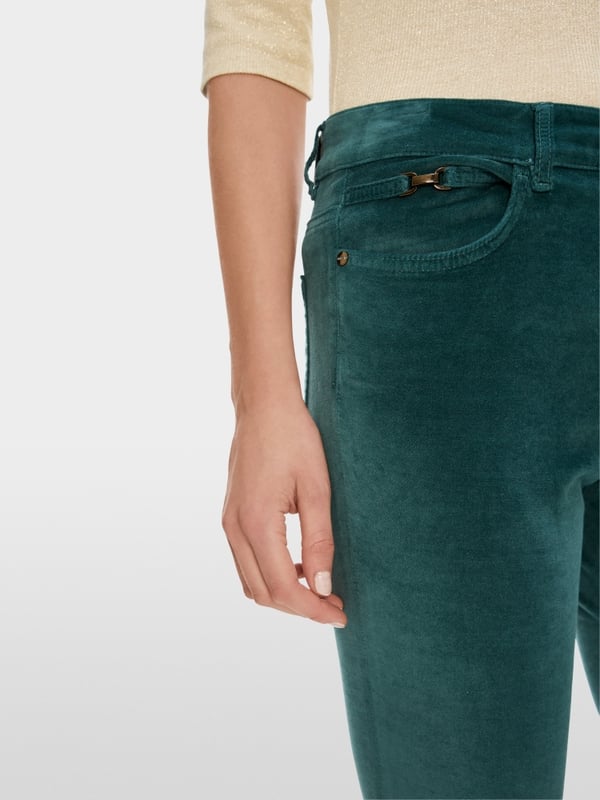 Marc Cain Modell SILVI Im Samtig Weichen Material