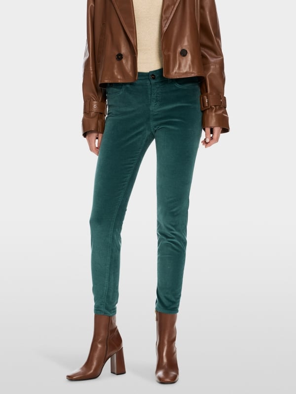 Marc Cain Modell SILVI Im Samtig Weichen Material