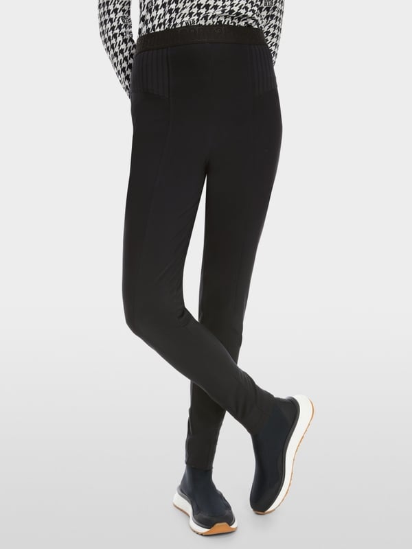 Marc Cain Modell SINNAR Im Sportiven Slim Fit