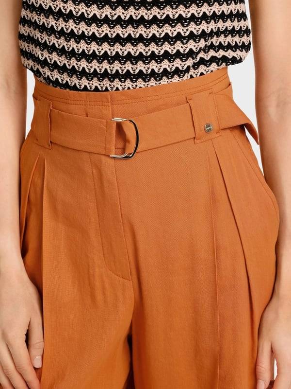 Marc Cain Modell WICHITA – Hose Im Paperbag-Style