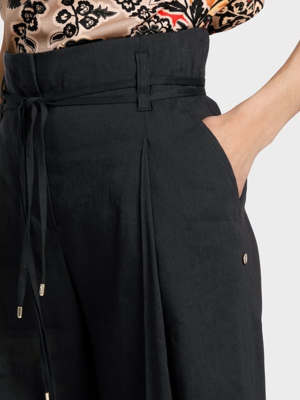 Marc Cain Modell WICHITA – Hose Im Paperbag-Style