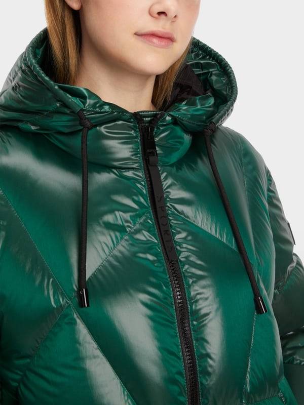 Marc Cain Outdoor-Jacke Im Shiny Nylon