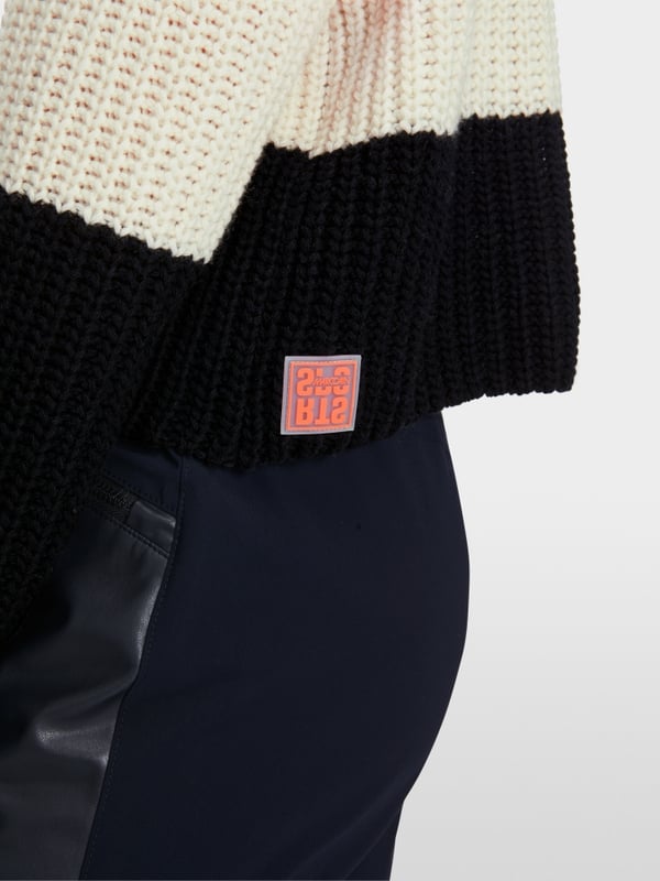 Marc Cain Oversized Sweater Knitted In Germany