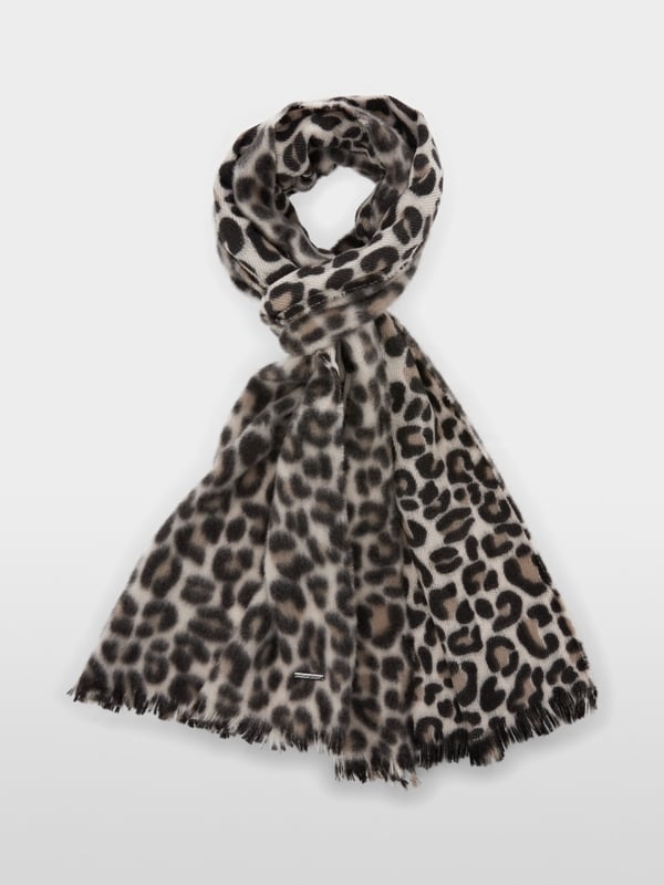 Marc Cain Schal aus angerautem Wollgewebe