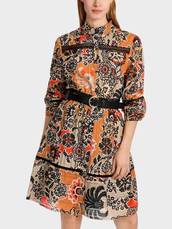 Marc Cain Tailliertes Stufenkleid Mit Stehkragen