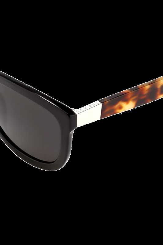 ACCESSOIRES Curvy D-Frame Sonnenbrille ROW 74 Black/ T-Shell/ GRey Lens