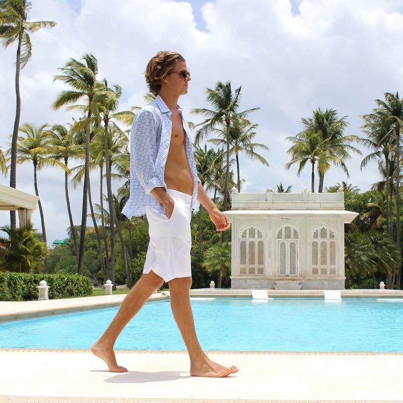 HERREN Leinen Short Weiß