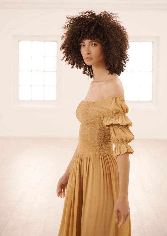 RESORTWEAR Lora Kleid Sand
