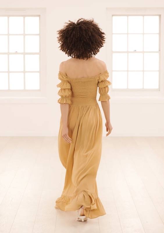 RESORTWEAR Lora Kleid Sand