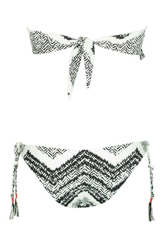 SALE Bedrucktes Pareo Mit Quasten In Schwarz