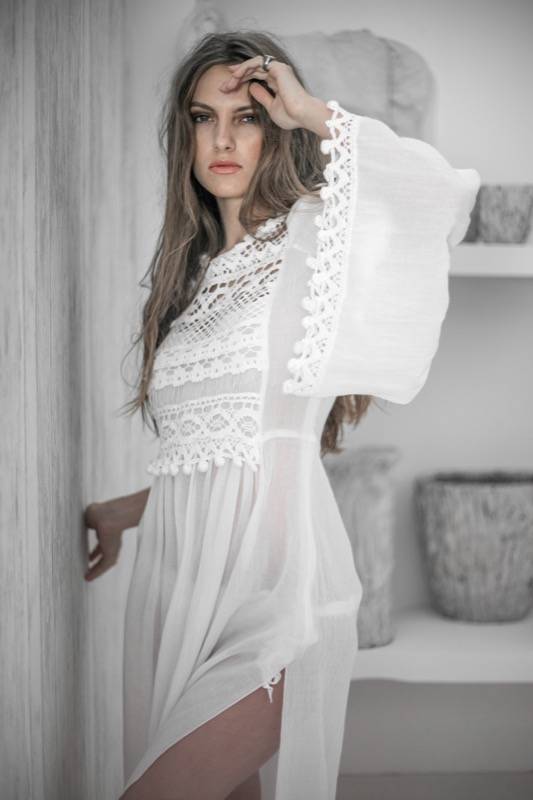 SALE Kaftan Mit Häkelbesatz In Schwarz