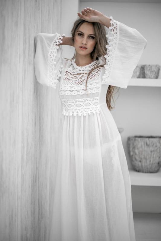 SALE Kaftan Mit Häkelbesatz In Schwarz