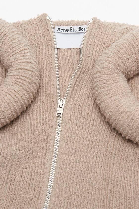 Acne Studios Asymmetric Knit Dress Laufsteg-Show