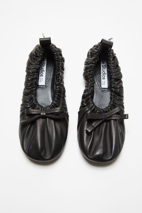 Acne Studios Ballerinas Aus Leder