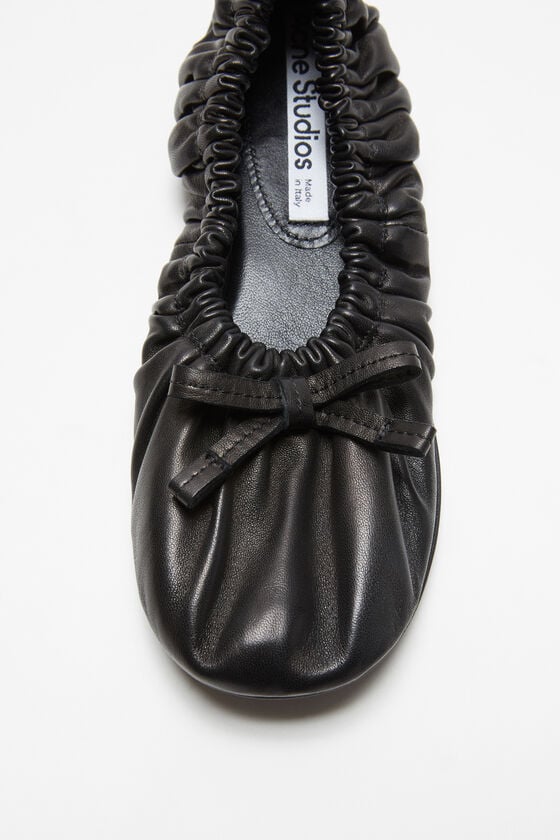 Acne Studios Ballerinas Aus Leder