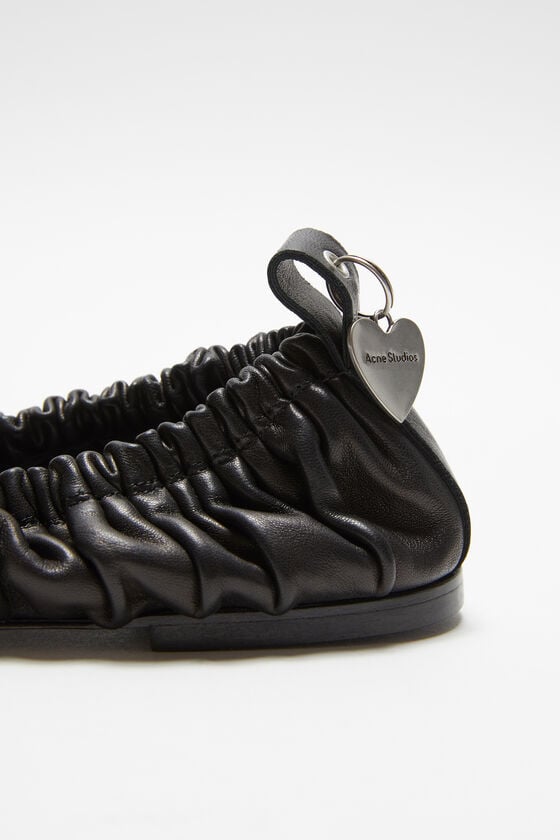 Acne Studios Ballerinas Aus Leder