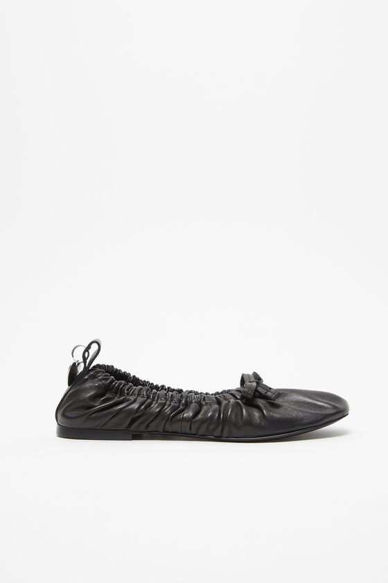 Acne Studios Ballerinas aus Leder
