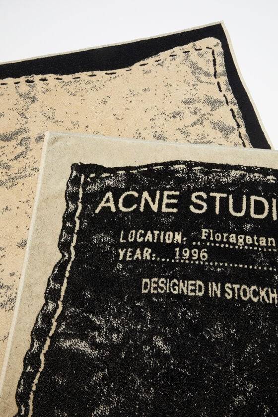 Acne Studios Bedruckter Schal-Sarong