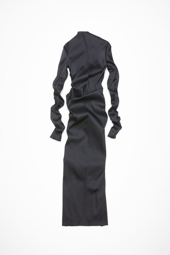 Acne Studios Draped Dress Laufsteg-Show