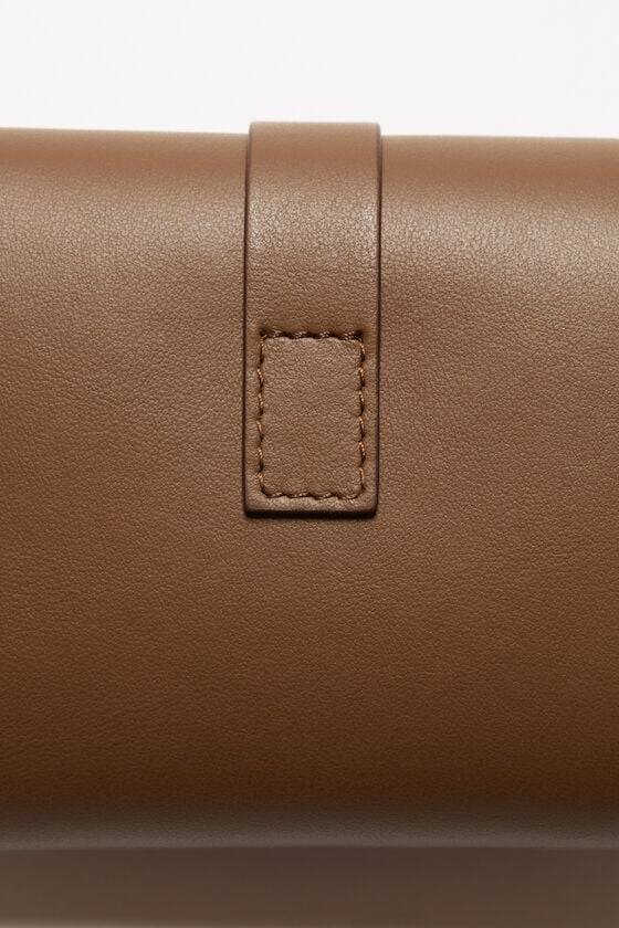 Acne Studios Gefaltete Musubi-Geldbörse