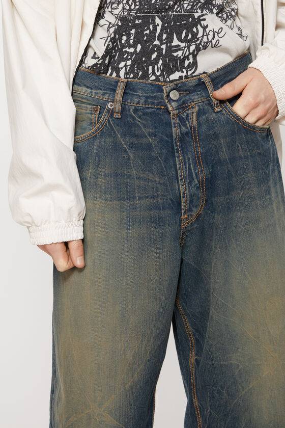 Acne Studios Jeansshorts - Lockere Passform