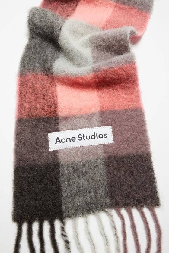 Acne Studios Karierter Schal Aus Mohair