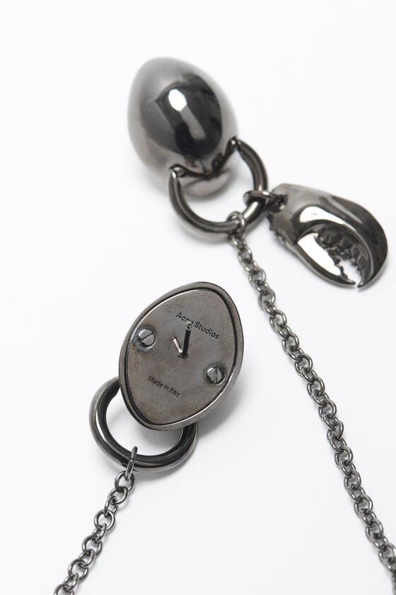 Acne Studios Ketten-Ohrringe Laufsteg-Show