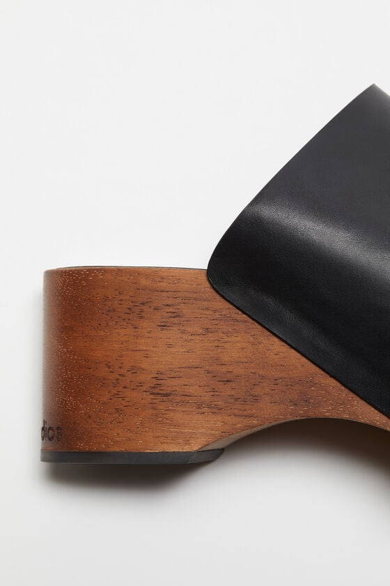 Acne Studios Leder-Holz-Clogs