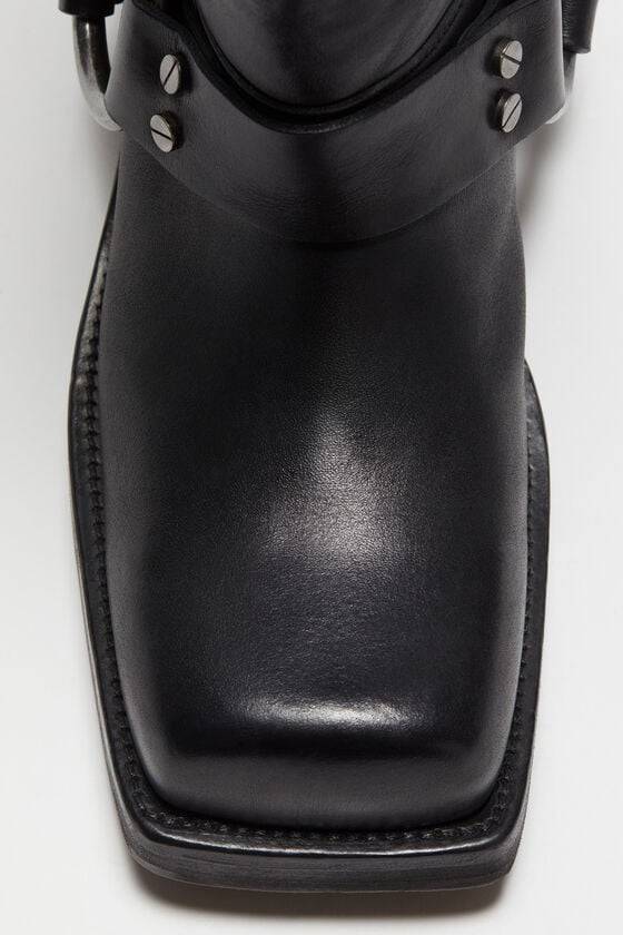 Acne Studios Lederstiefel Mit Schnalle