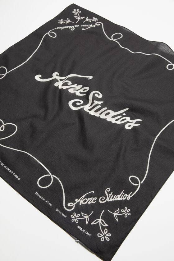 Acne Studios Leichter Schal Mit Print