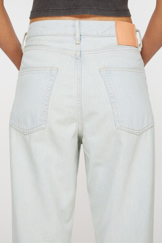 Acne Studios Locker Geschnittene Jeans – 1981F