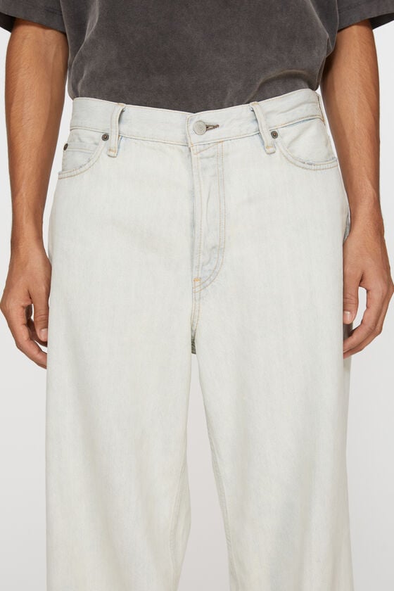 Acne Studios Locker Geschnittene Jeans – 1981M