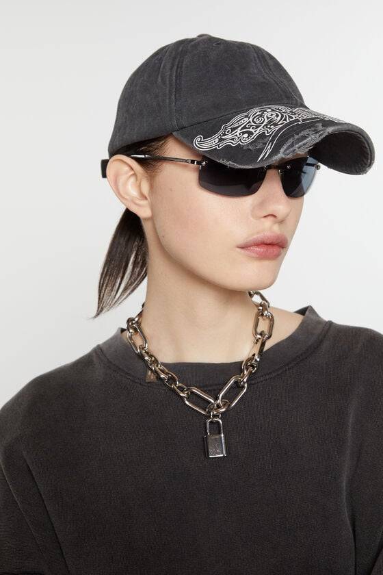 Acne Studios Logo-Kappe