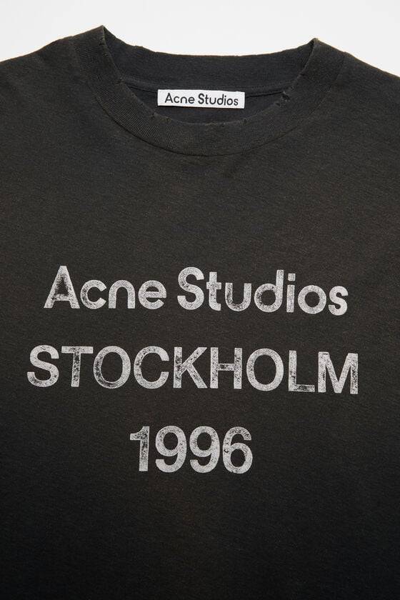 Acne Studios Logo-T-Shirt – Lockere Passform